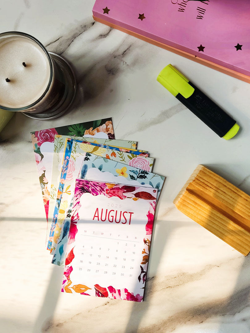 Floral 2025 Calendar