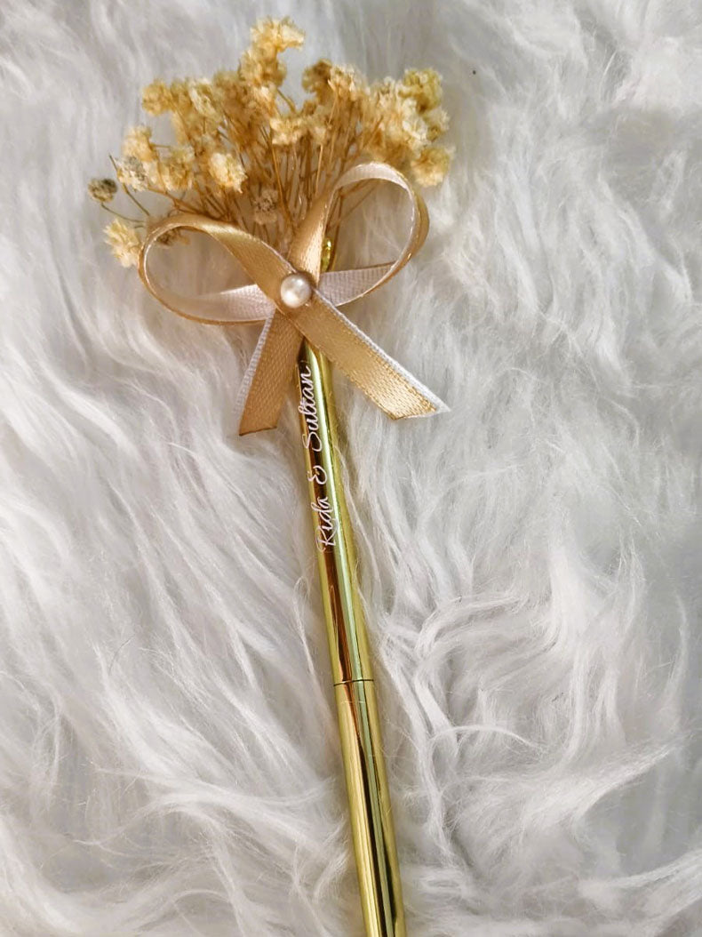 Luxe Baby's breath Nikkah Pens